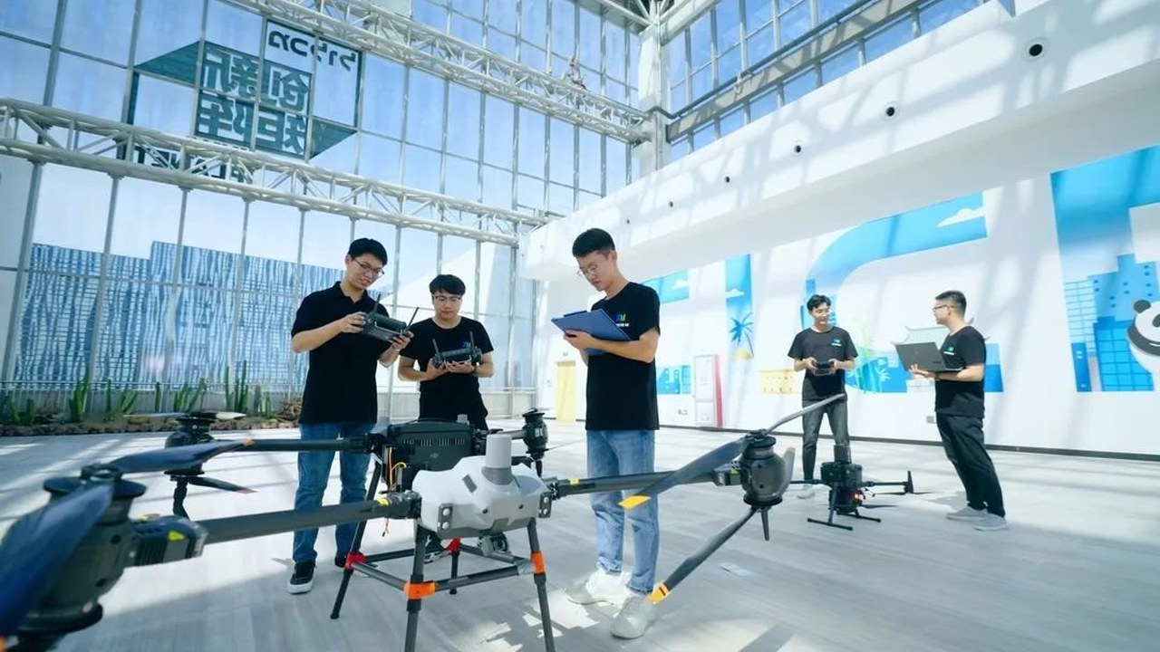 中湾智能累计融资超亿元:微型无人机如何在无GPS受限空间实现自主作业